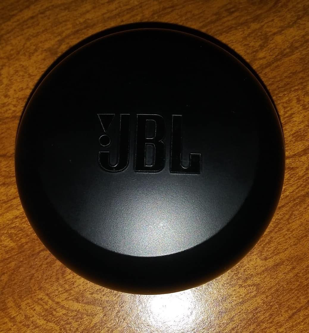Wireless earbuds JBL