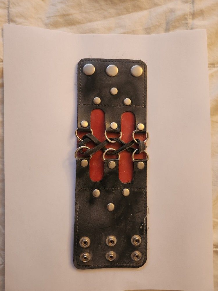 Darkside Wristband Red/Black 3 Button