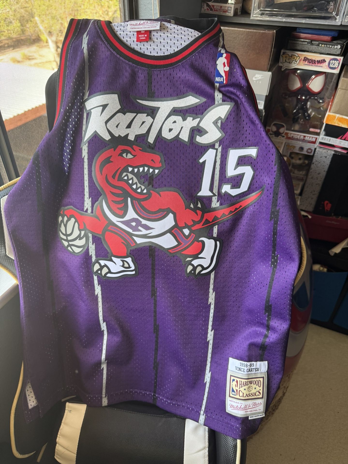 vince carter raptors #15 jersey mitchell and ness size large