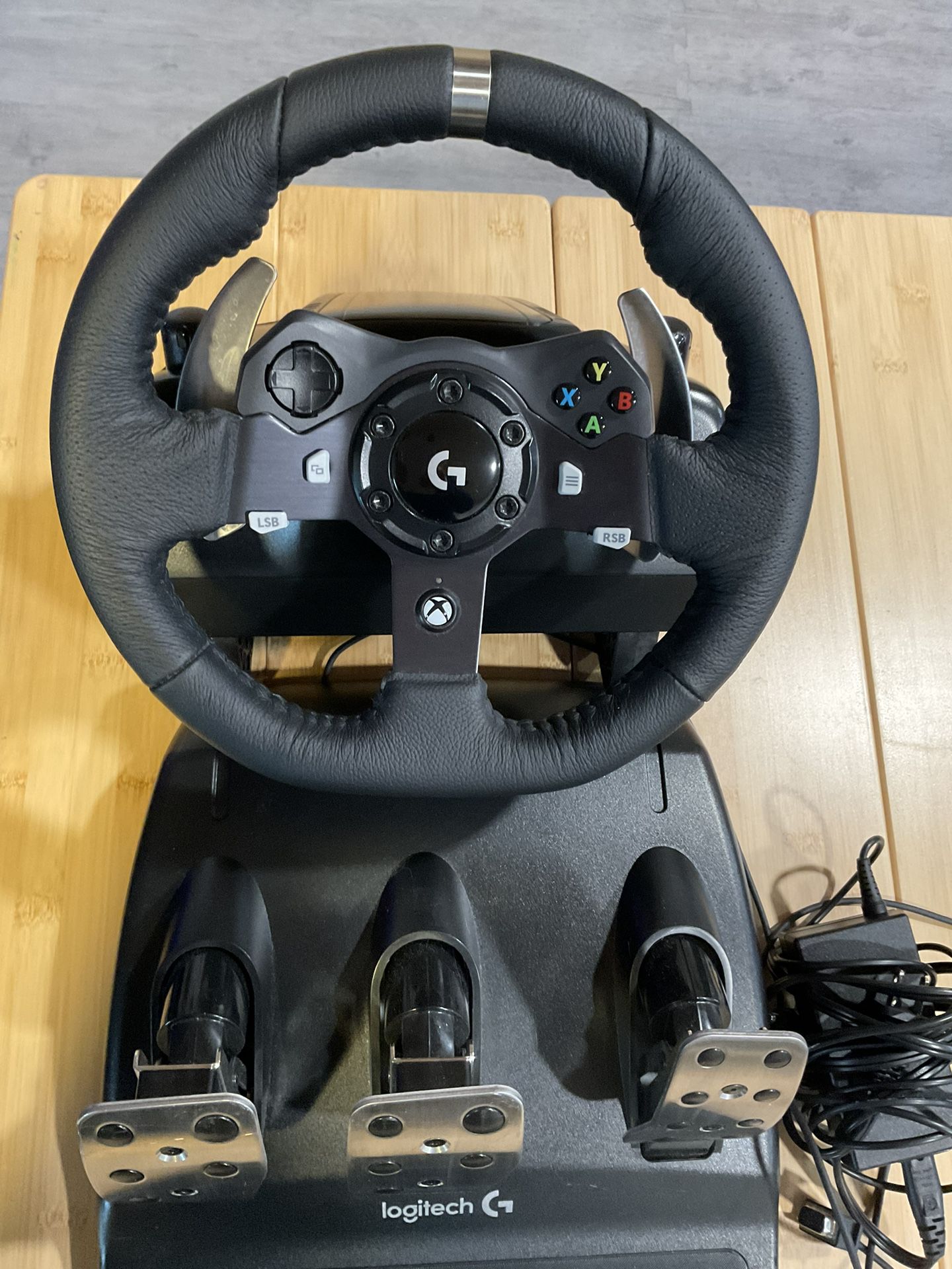 Logitech G920 Driving Force Steering Wheel And Pedals.