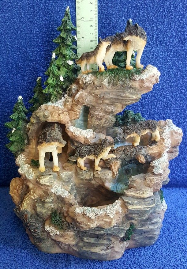Vintage Wolf Family Tabletop Fountain (Rare)