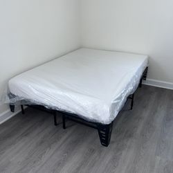 Moving Sale Full size folding bed and mattress 5 months used, like NEW