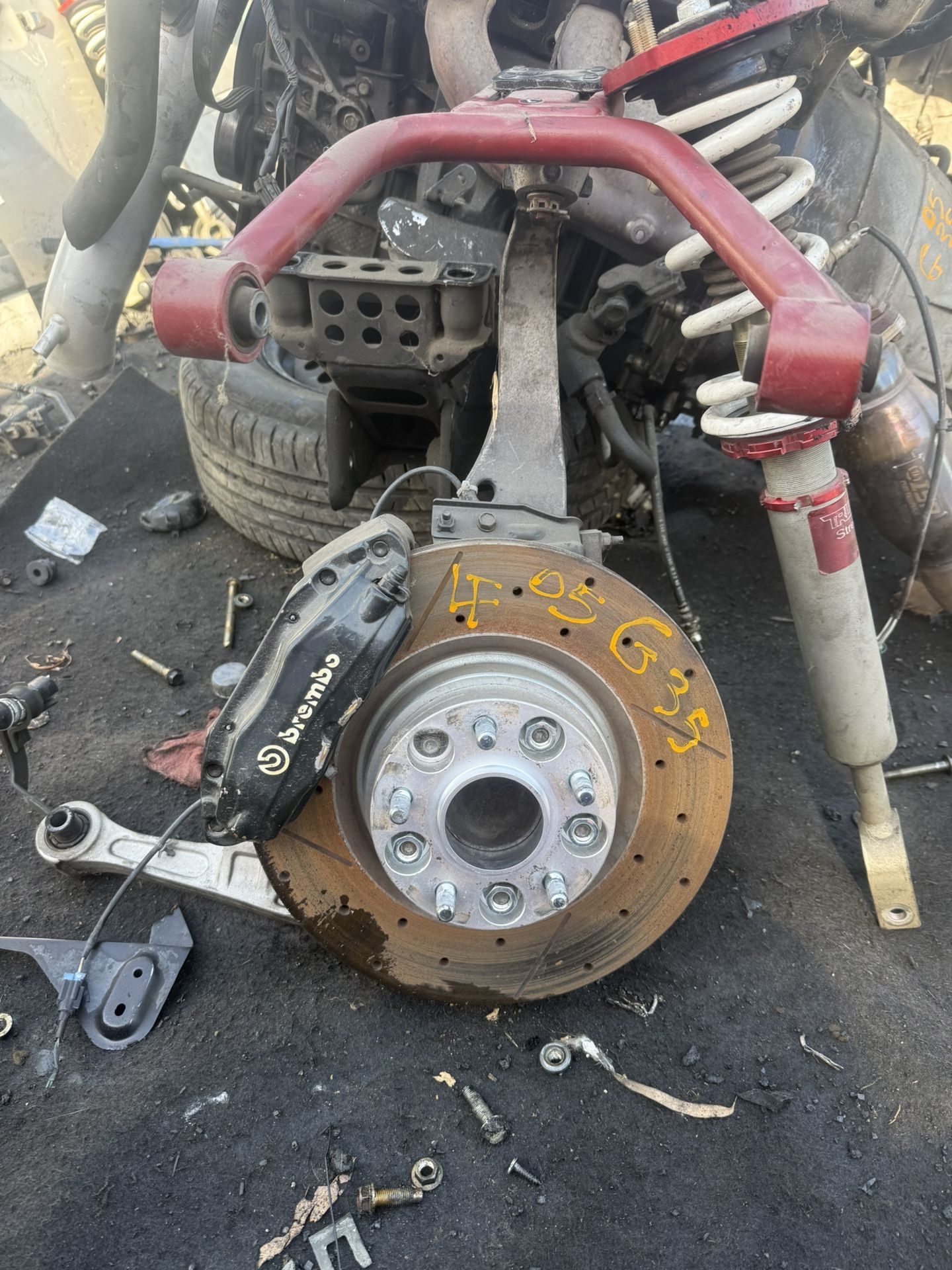 05 infiniti G35 front left suspension $280