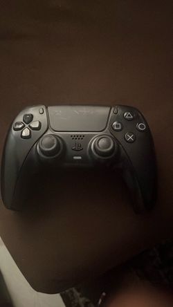 PlayStation 5 controller