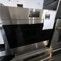 30" WOLF SINGLE WALL OVEN STAINLESS STEEL 