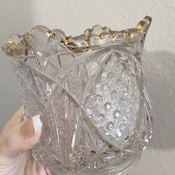 🌿Gorgeous antique cut glass spooner, I used for makeup brushes. 