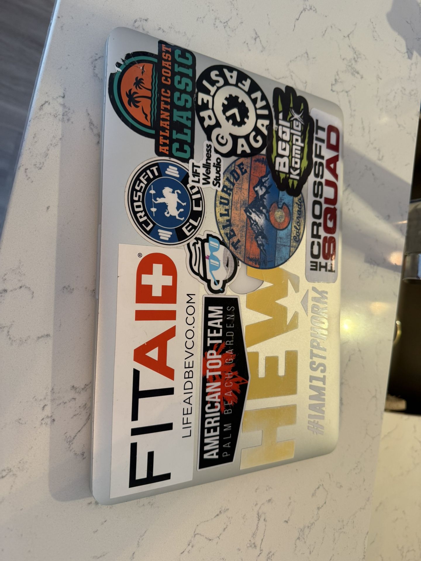 2017 Apple MacBook Pro 13" Laptop Core i7/ 16GB/ 512GB