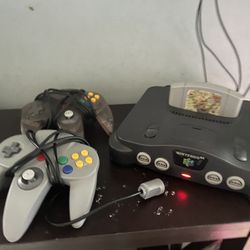 Nintendo 64  W/ Mario Kart 