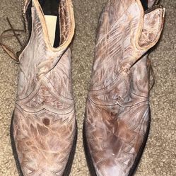 Allens Women's Short Embroidered Leather Cowboy Boots