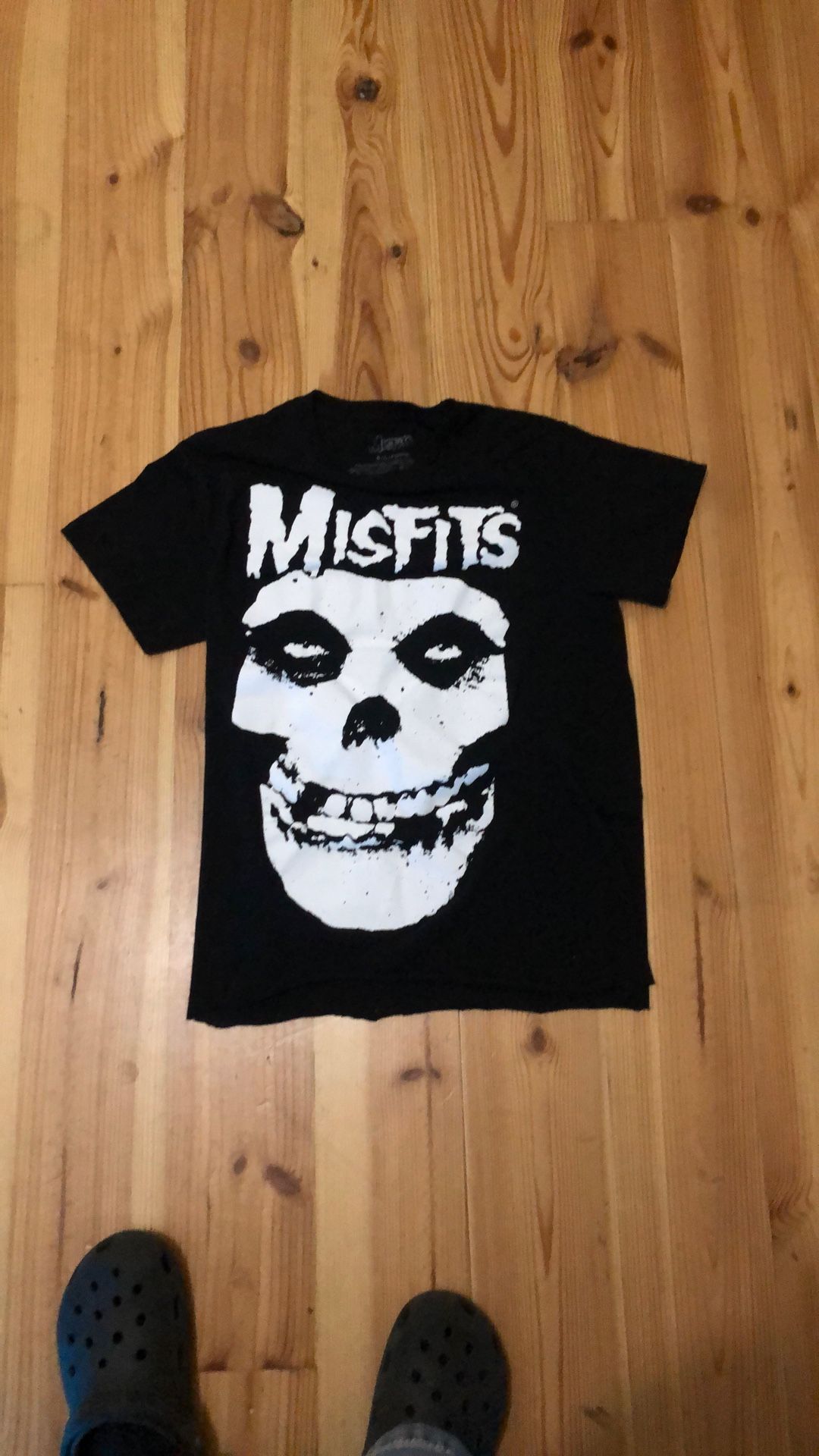 MISFIT SHIRT 