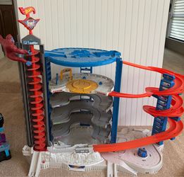 Hot wheels super ultimate garage