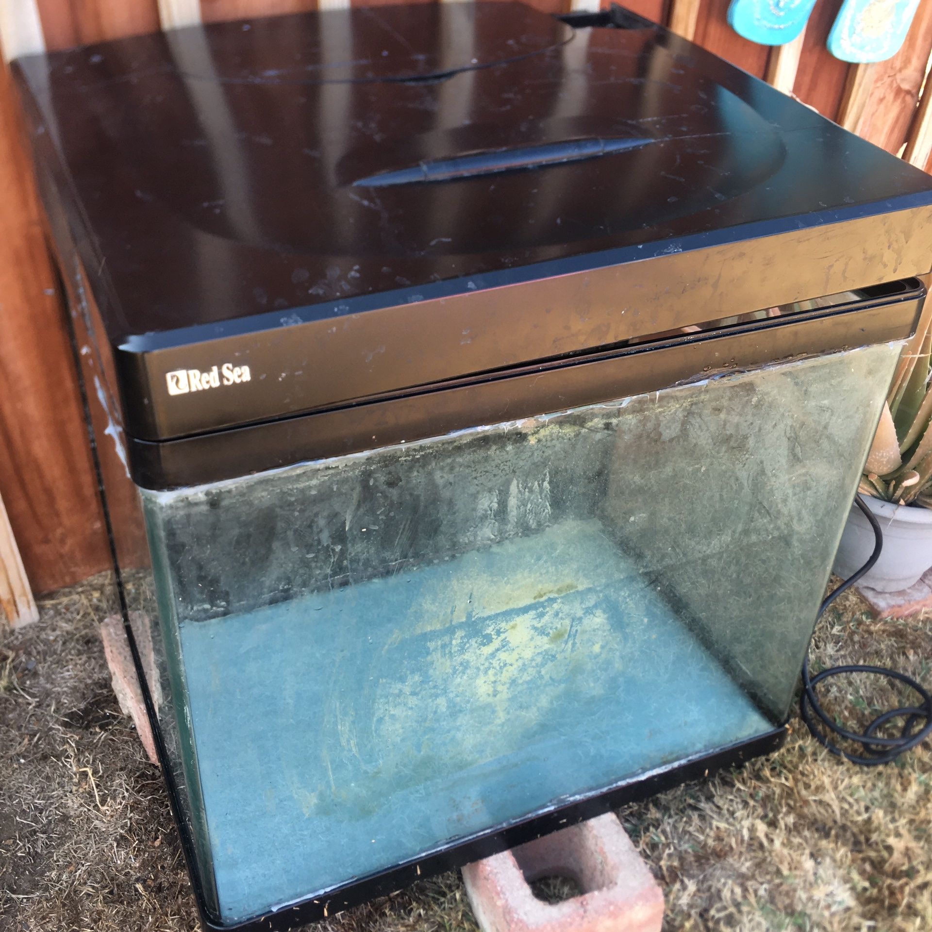 RedSea Max 130D 34 Gallon Aquarium / Fishtank