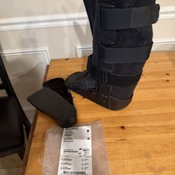 BREG Integrity Fracture Air Walker Boot Large