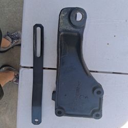 64 1/2 Mustang,  Generator Brackets