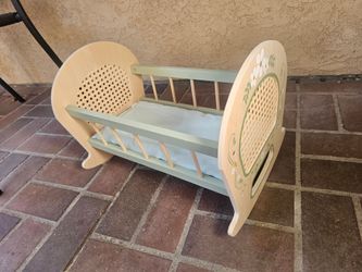Doll crib