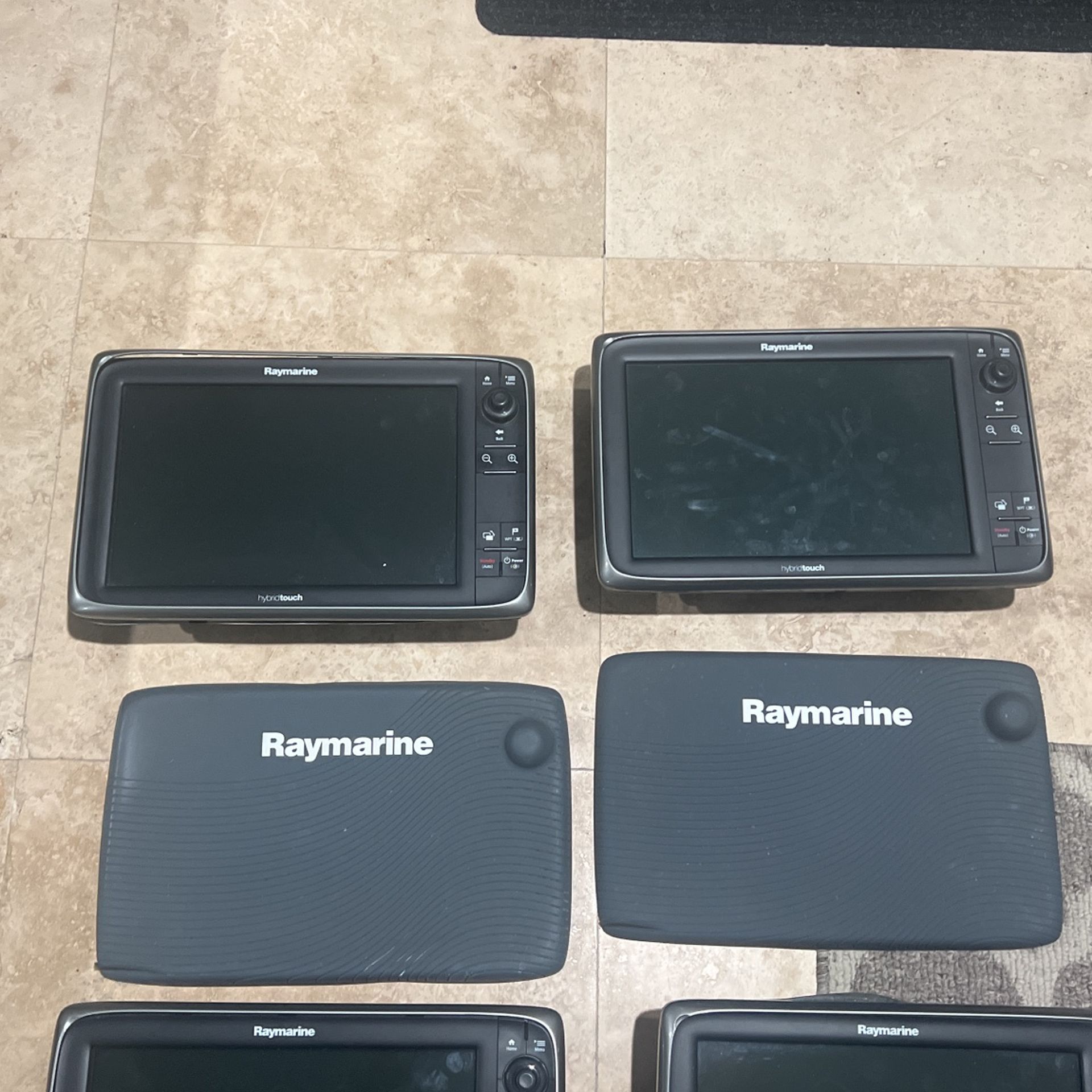 Used Raymarine E125 Hybrid Touch Plotters