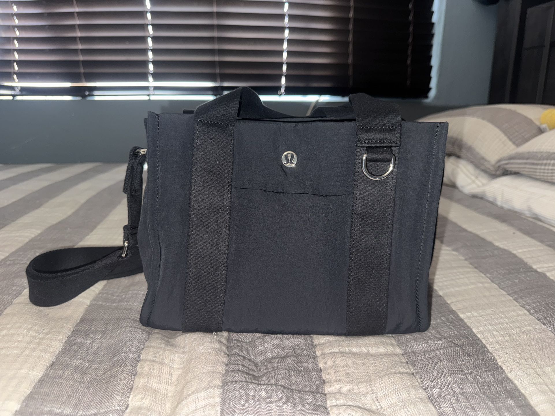 Lululemon Boxy Mini Tote Bag Black