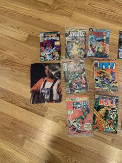 22 DC and Marvel classic comics and Star Wars 1978 folder