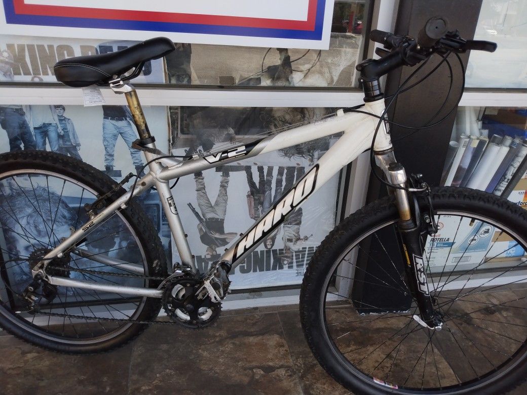 Haro V2 Mountain Bike Ride ready medium 26 for Sale in Houston TX OfferUp