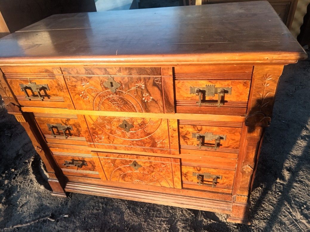 Antique 3 Drawer Dresser