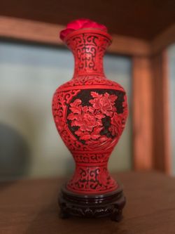 Vintage Chinese Cinnabar Vase: Carved Red Lacquer Chinoiserie Decor