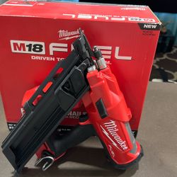 New - Milwaukee M18 Framing Nailer (2745-20)