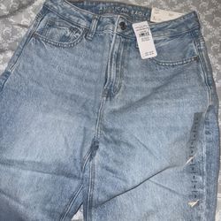 AE Strigid Mom Jean
