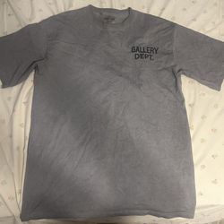 Gallery dept t shirt size xl