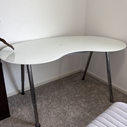 Desk-adjustable height glass top desk