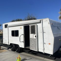 2005 American Freedom Toy Hauler 