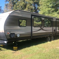 2016 Forest River Cherokee 304BS Bunkhouse