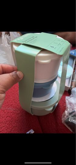 Food containers