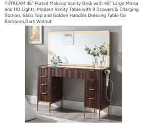 Vanity Desk with Large Mirror