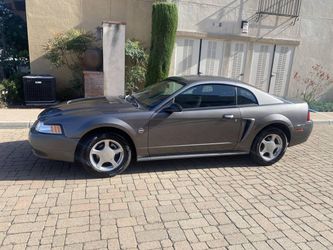 2004 Ford Mustang