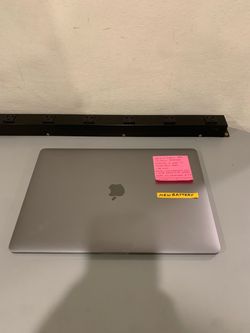 2018 Macbook Pro six core i7 with 1TB SSD, New Battery, and 16 GB Ram