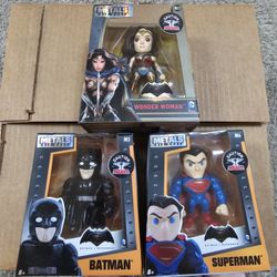 NEW Metal Die Cast Superheros Figures Collectibles