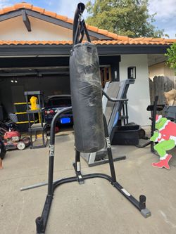 Everlast Dual Station Heavy Bag
