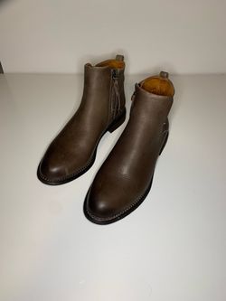 Brown Leather Ankle Boots with Side Zip