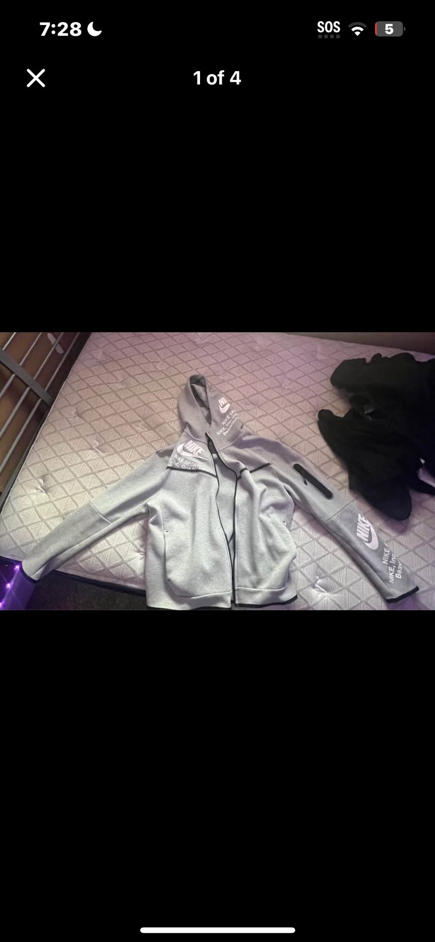 Graphic Grey Nike Tech-XL