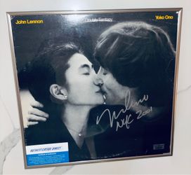 Yoko Ono signed Double Fantasy vinyl album with COA.