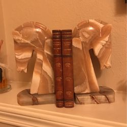  Vintage onyx  horse head bookends