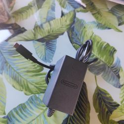 NINTENDO SWITCH CHARGER AUTHENTIC