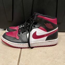  Air Jordan 1 Mid 