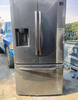 Samsung Black 3-Door French Door Fridge with Ice and Water Dispenser, Gently Used