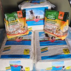 Pet Bedding & Hamster/Gerbil Food