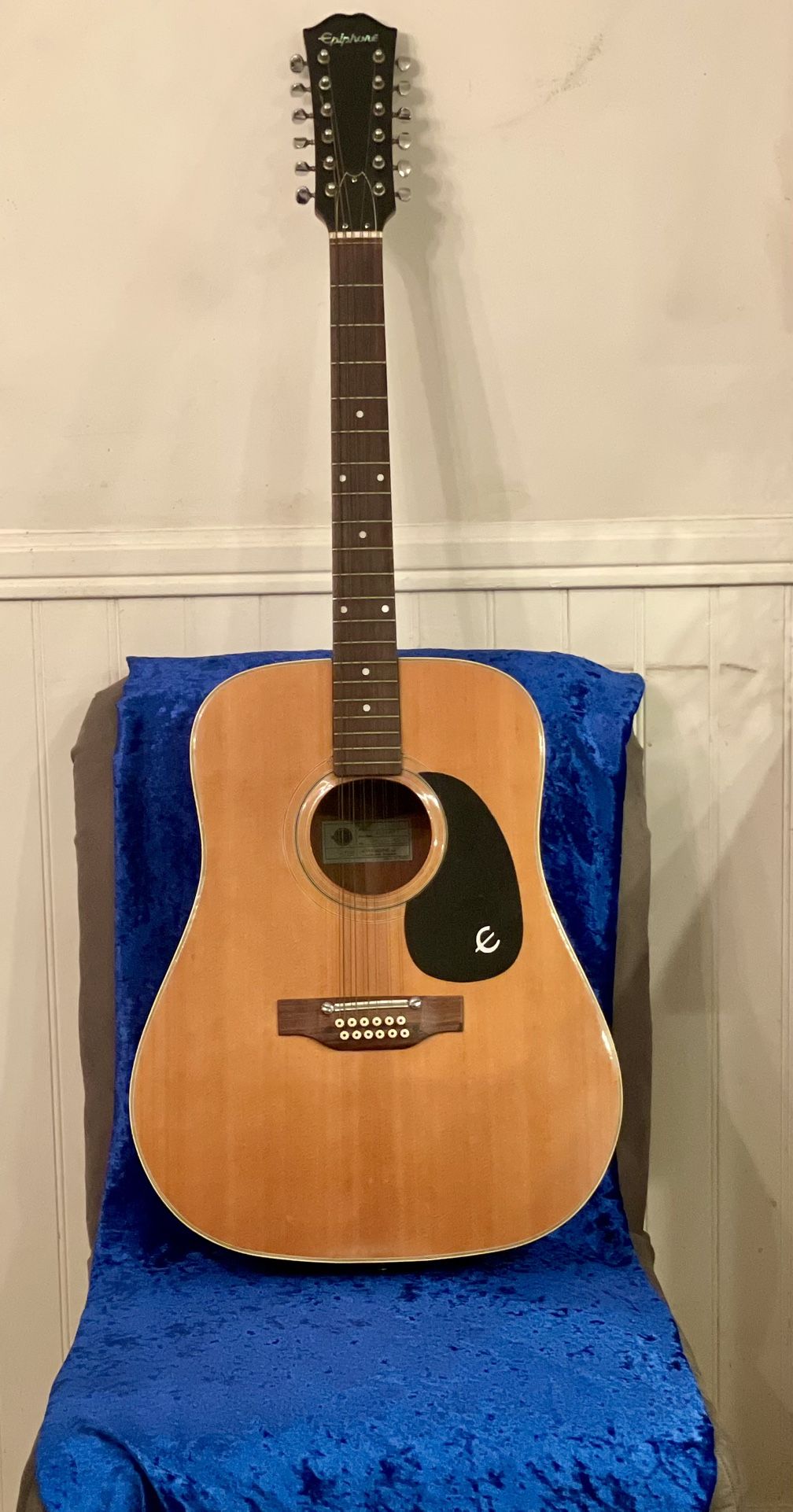 Epiphone FT-160 N Texan 12- string guitar