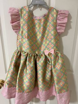 Girls gorgeous dress size 8 to 9 years