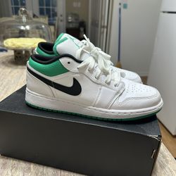 6.5Y - Jordan 1 Low (GS) 