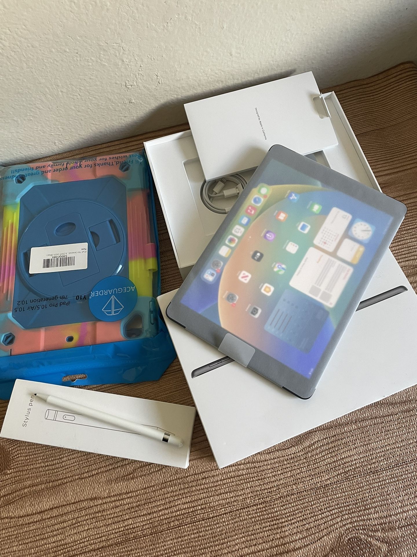 iPad 9th Generation New Open Box with Kids protective case and Pencil