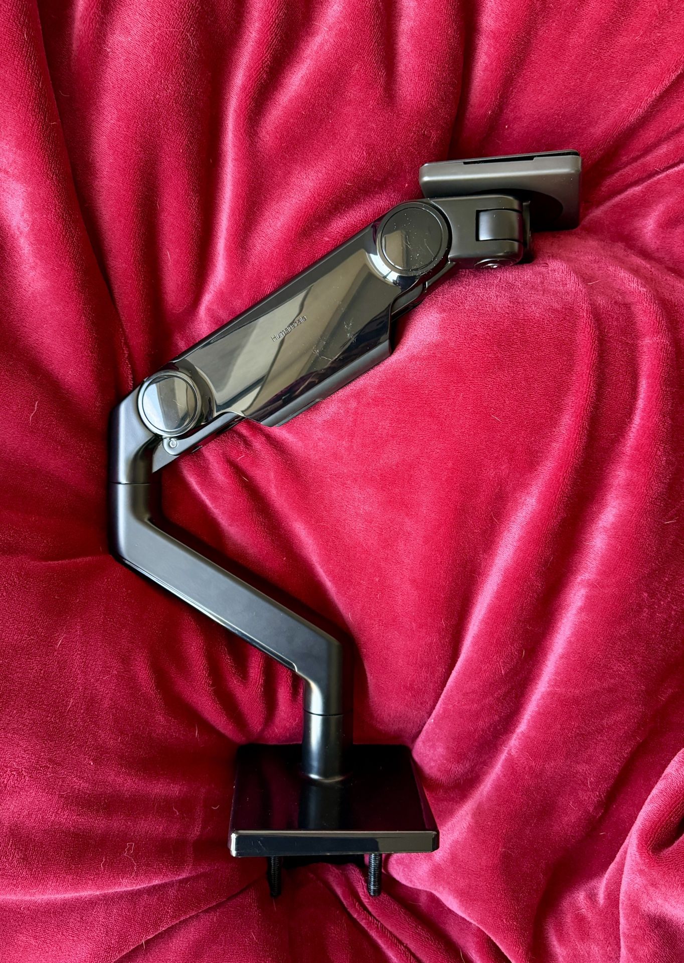 Humanscale M10 Heavy-Duty Monitor Arm - Black - Supports 20-48 lbs (Great for Ultrawides)